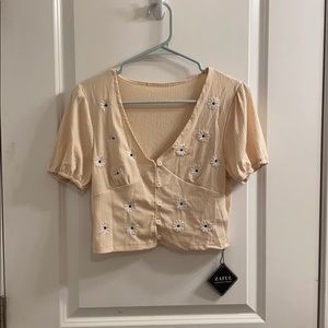 Short sleeve shirt with flowers